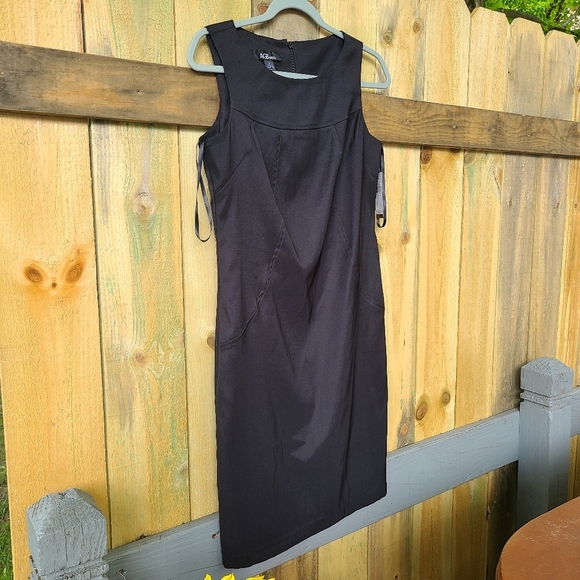 LITTLE BLACK MINI SLEEVELESS DRESS | NWT size 6, AGB - Picture 2 of 12